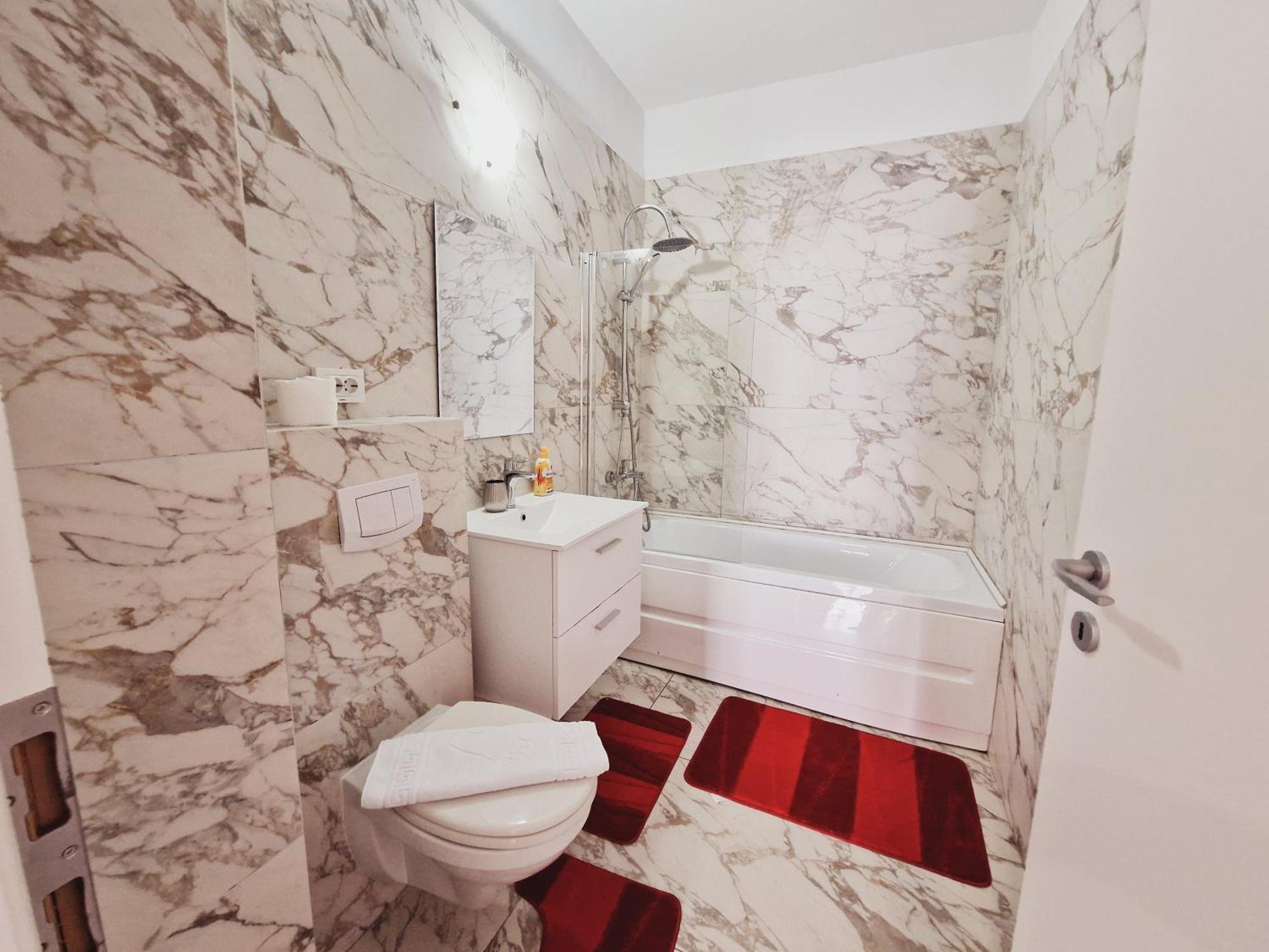 Ultracentral 5* Boutique Hotel Style Apartment. Brand New. 2 Rooms. Spacious. Free Parking คลูจ-นาโปกา ภายนอก รูปภาพ